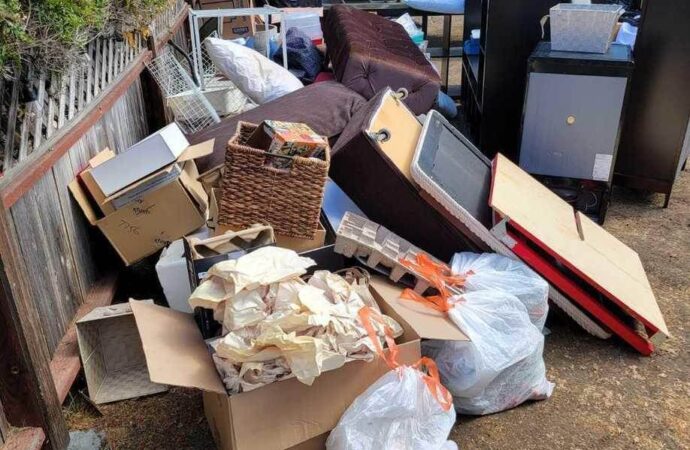 Eviction Clean Outs-Jupiter Waste and Junk Removal Pros