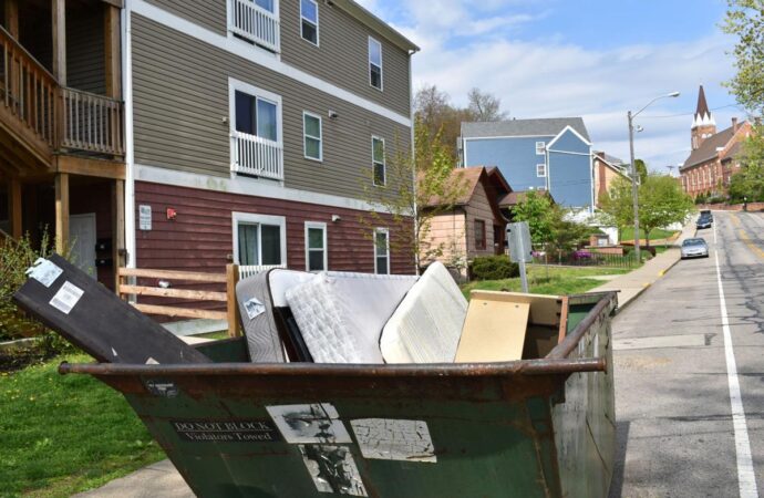 Home Moving Dumpster Services, Jupiter Waste and Junk Removal Pros