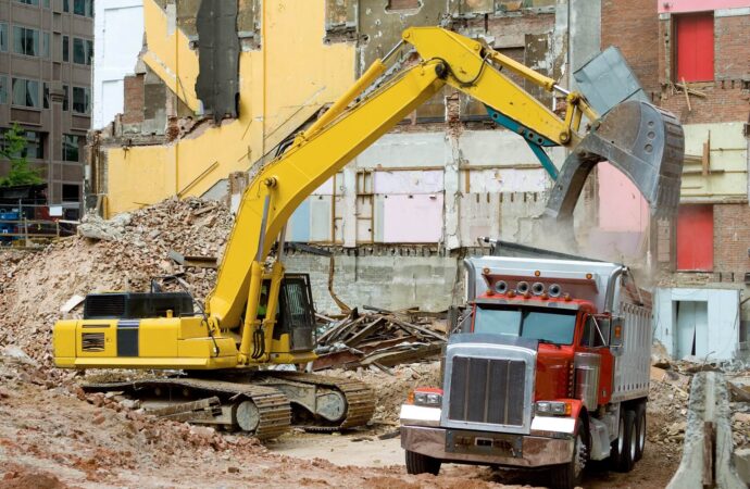 Structural Demolition Dumpster Services, Jupiter Waste and Junk Removal Pros