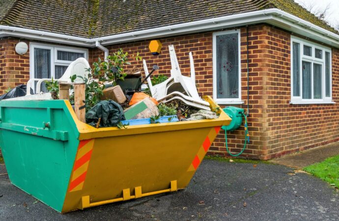 Waste Containers Dumpster Services, Jupiter Waste and Junk Removal Pros